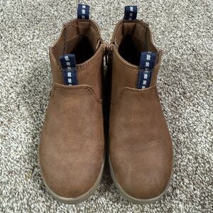 Cat & Jack Kids Brown Chelsea Boots with Pull Tabs